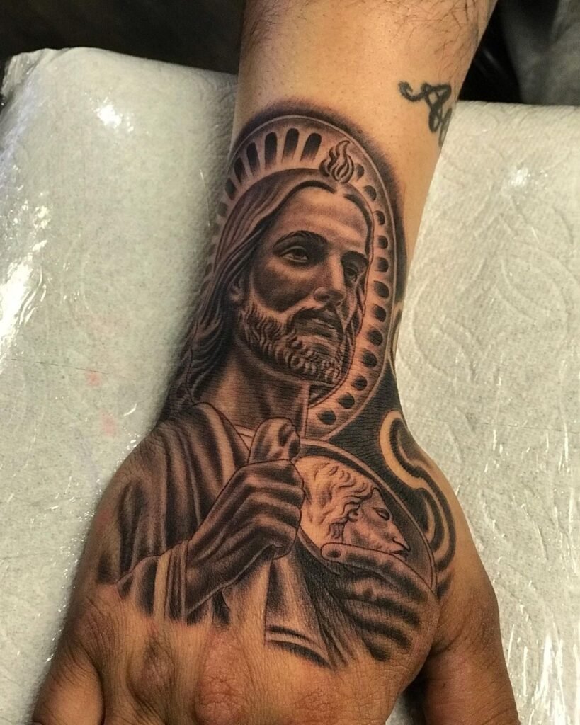 San Judas on hand