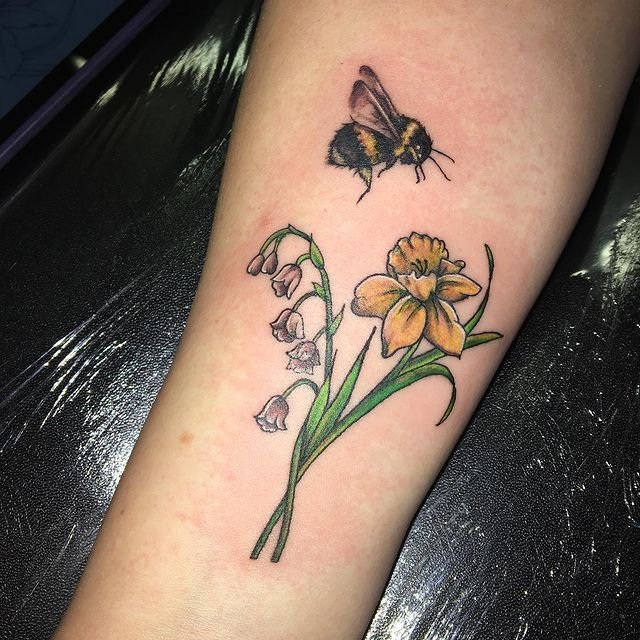daffodil and bee tattoo