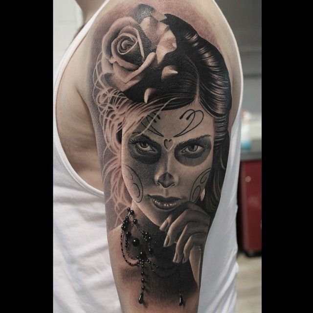 mujer tattoo