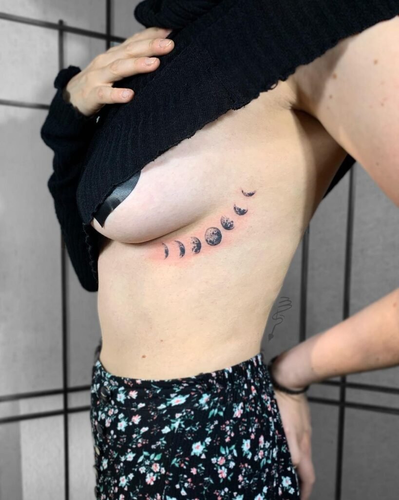 moon simple tattoo