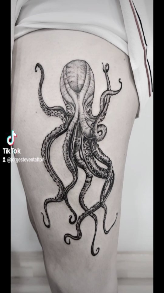 thigh octopus tattoo